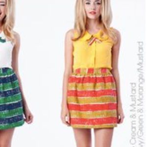 Dear Creatures fiesta mini skirt Brand new med